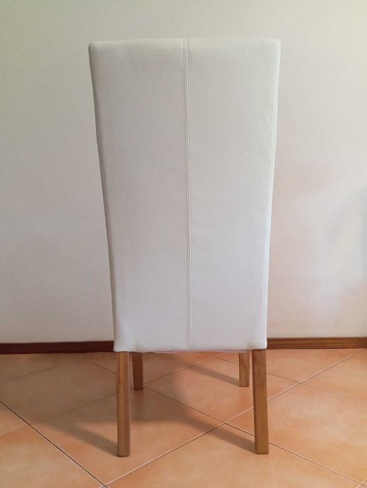 Cadeiras de Sala de Jantar em Cerejeira e Corino Branco