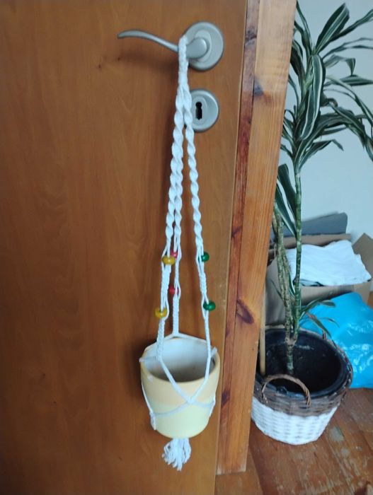Kwietnik wiszący, makrama