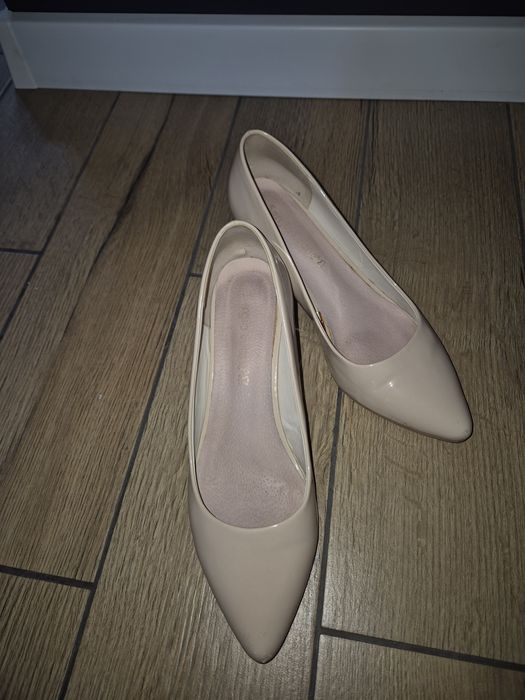 Czółenka Sergio Leone 41