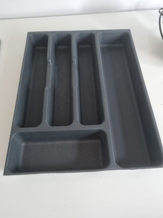 Biurko MÄLM marki  IKEA z gratisami