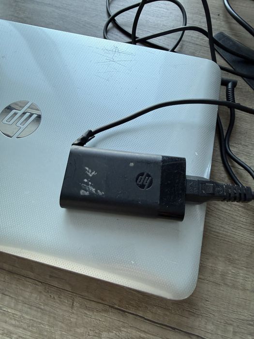 Ноутбук HP Pavilion 15-e034sr з проблемою AMD A10/8gb/ssd120gb/hd8670m
