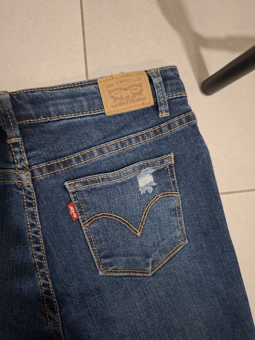 Spodnie jeansowe levis jak nowe