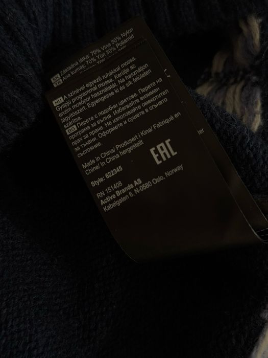 Sweter KariTraa XS wzorki śliczny damski 70% wełna jak nowy