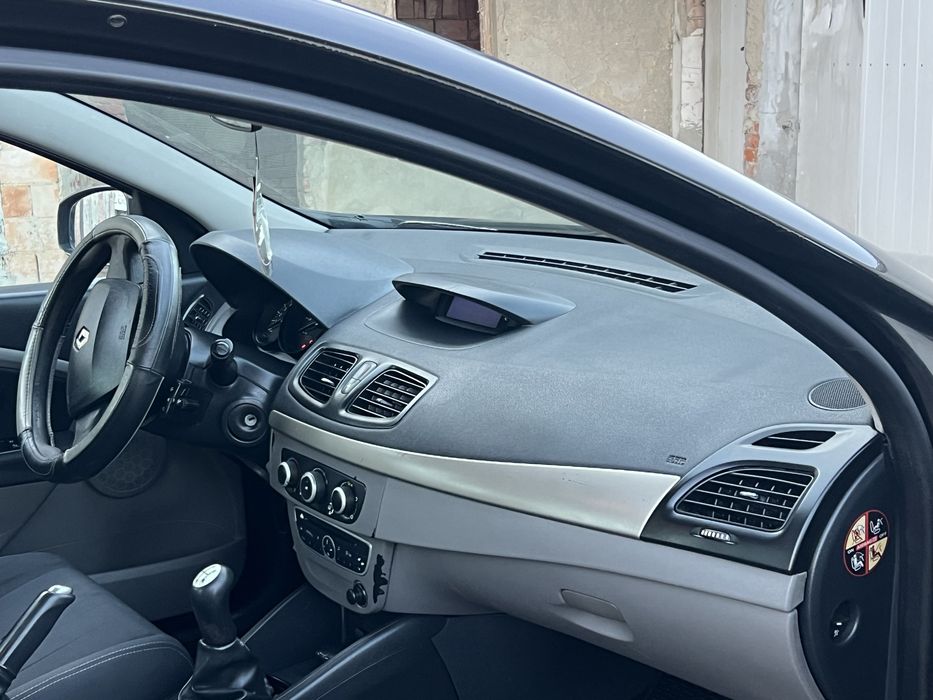 Renault Fluence 2012р 1.6 газ/бензин