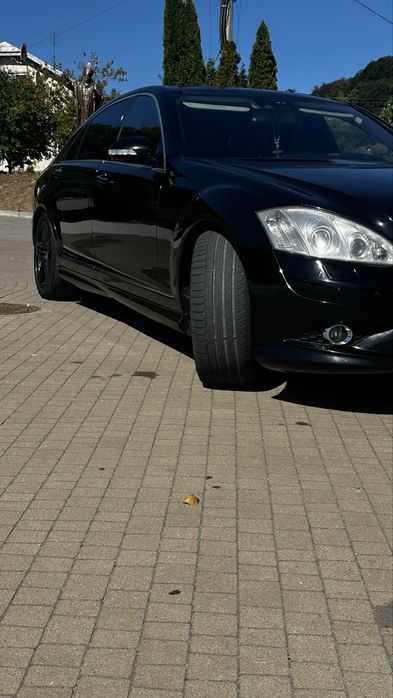 Mercedes-Benz S-class w221