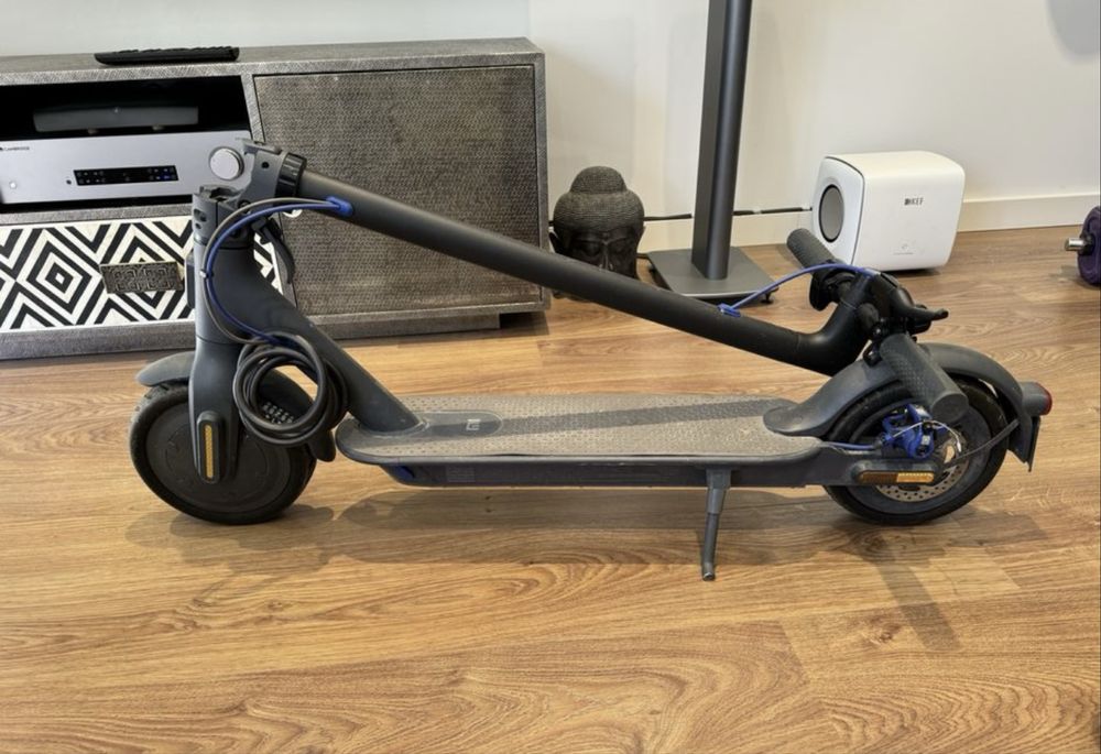 Trotinete Elétrica XIAOMI Mi Scooter 3