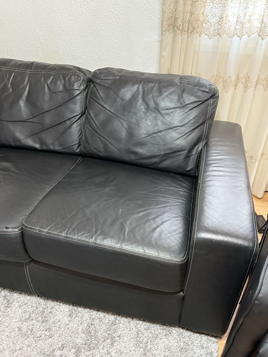 Sofa pele ikea 3 lugares