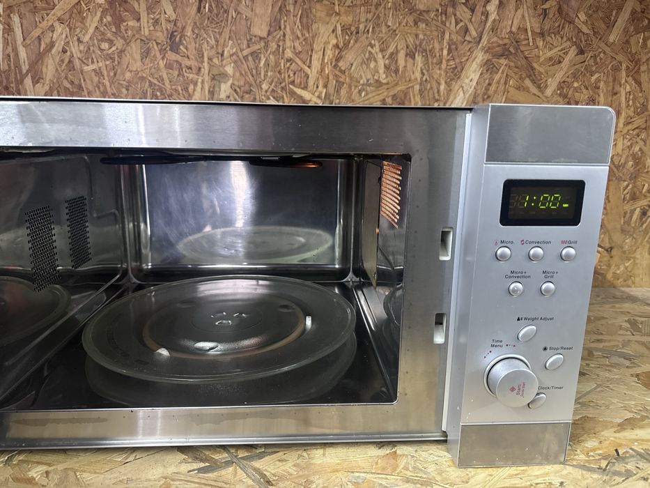 Мікрохвильова піч