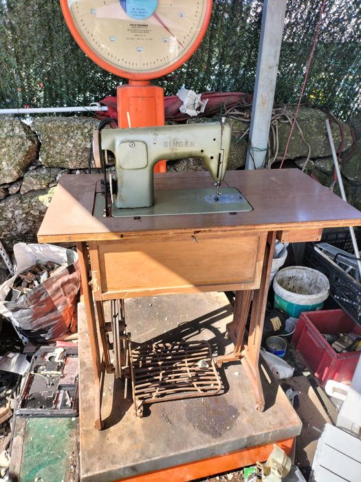 Máquina de costura Singer