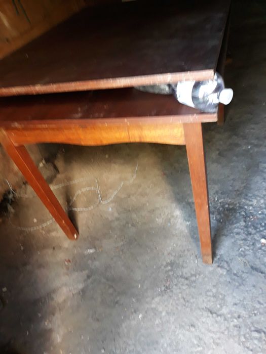 Столик у вітальню б/у, Матрас пружинн б/у, компактна телєжка кравчучка