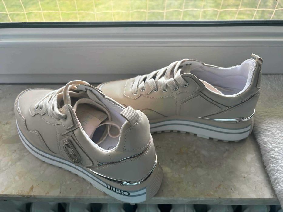 LIU JO sneakersy damskie 38 - jednak to 37