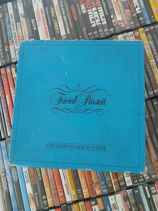 Jogo trivial pursuit antigo