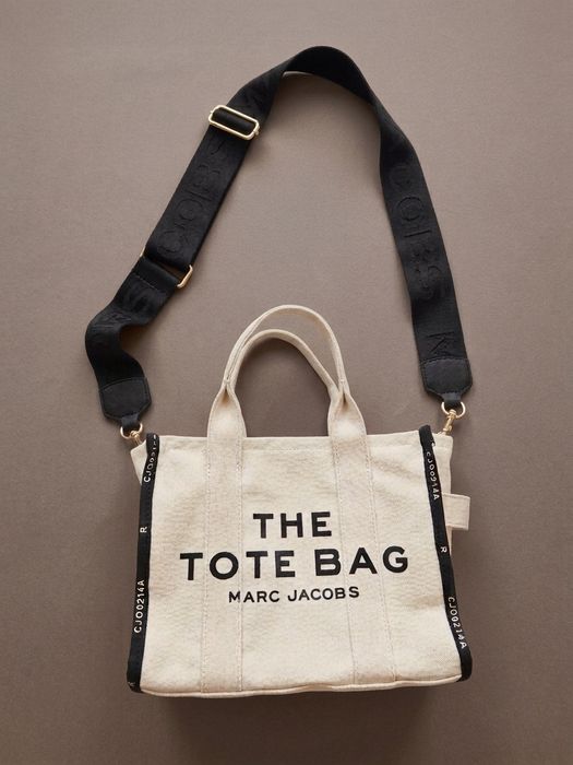 Torebka The Small Tote Marc Jacobs kremowa small