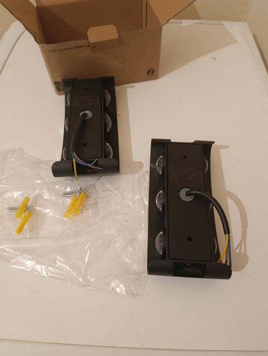 Zestaw 2x Nowoczesna Zewnętrzna Lampa Ścienna LED 12W, 4500K, IP65 - W
