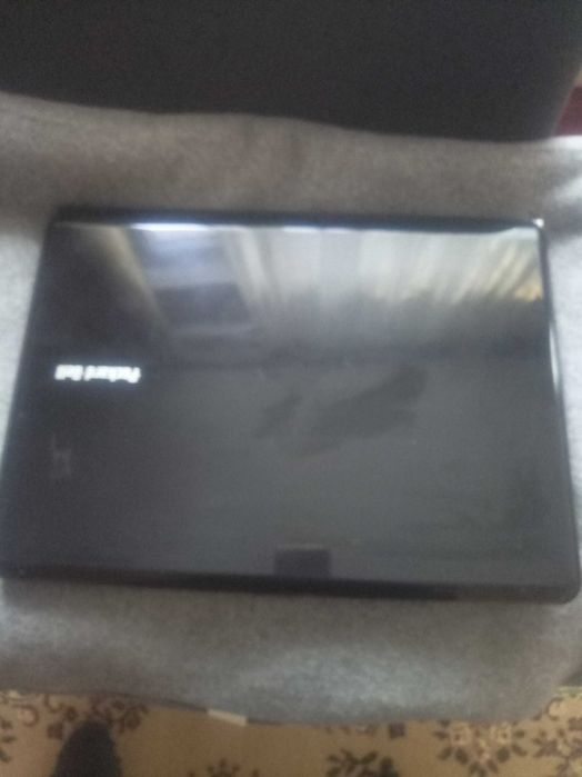 ноутбук с большим экраном Packard Bell EasyNote