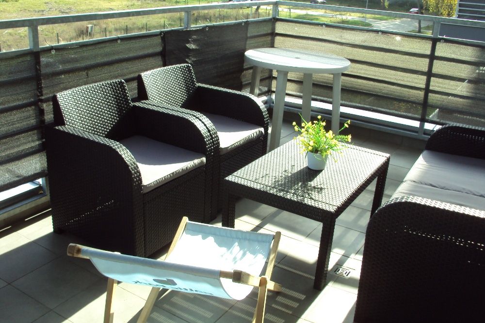 Słoneczny apartament z dużym tarasem - 150 m od morza.