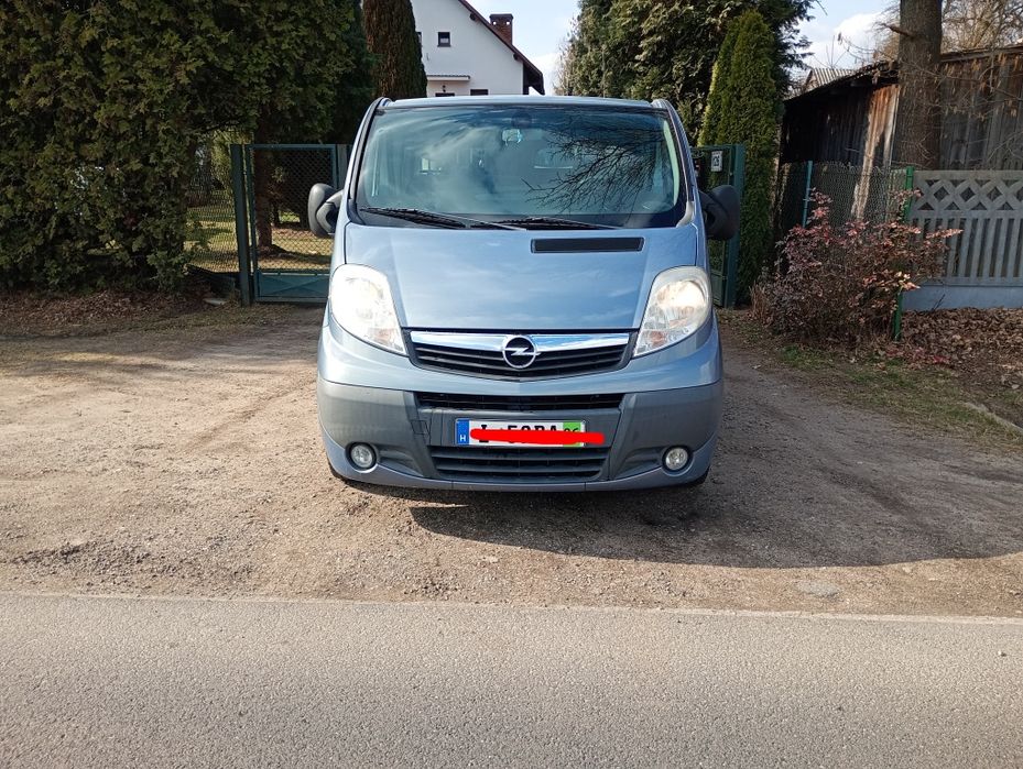 Opel Vivaro # 6 miejsc # super stan