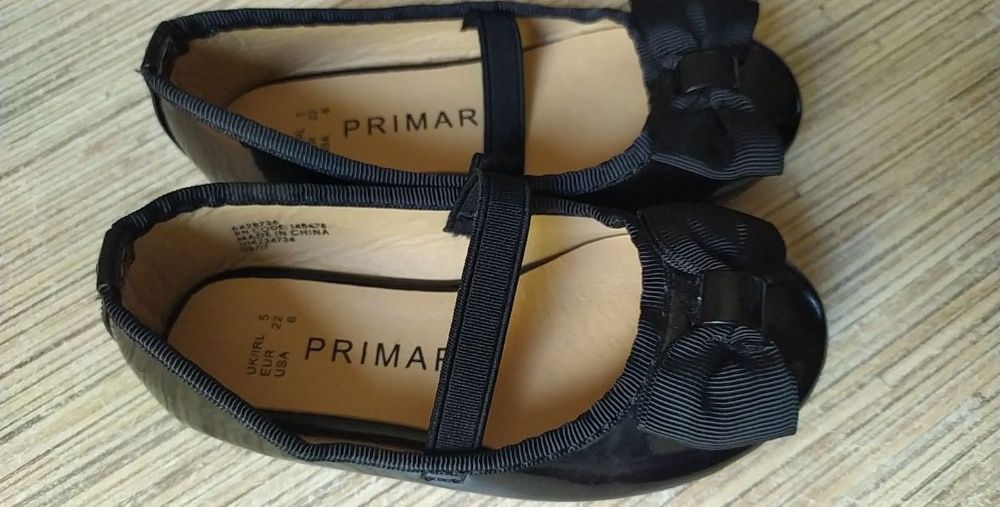 Primark- sliczne czarne balerinki lakierki 22 nowe