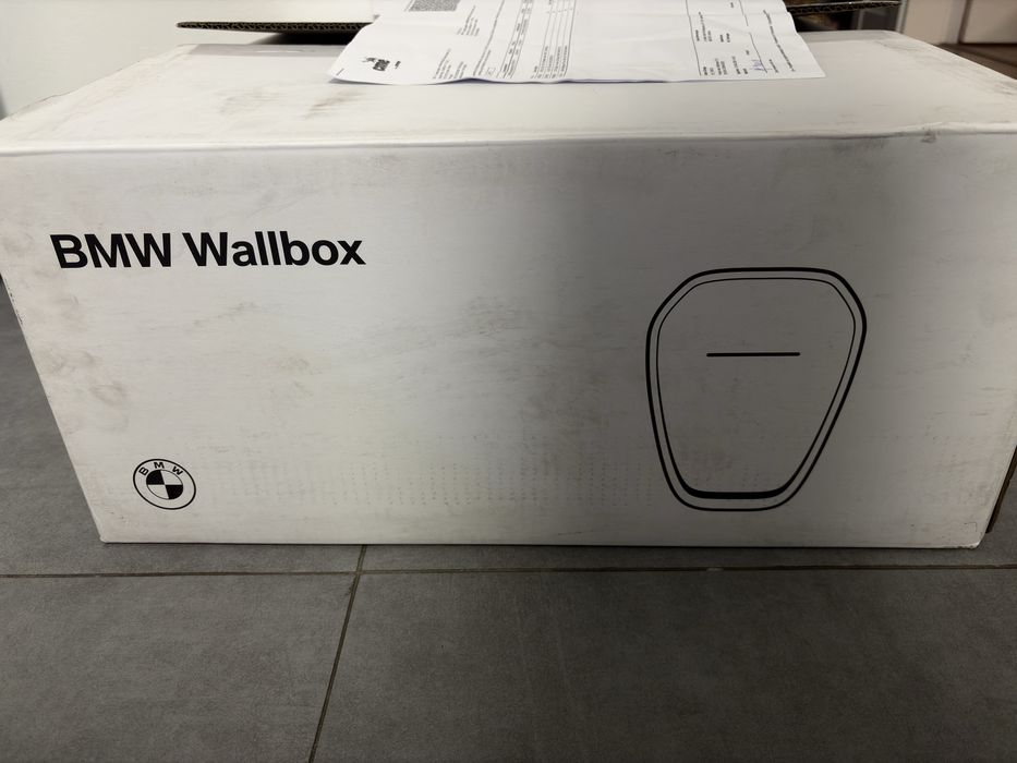 Wall Box Plus BMW 22kw na caixa por estrear