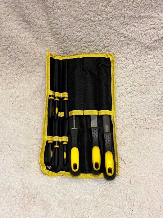 Sprzedam zestaw pilników do metalu i drewna – komplet 9 sztuk.