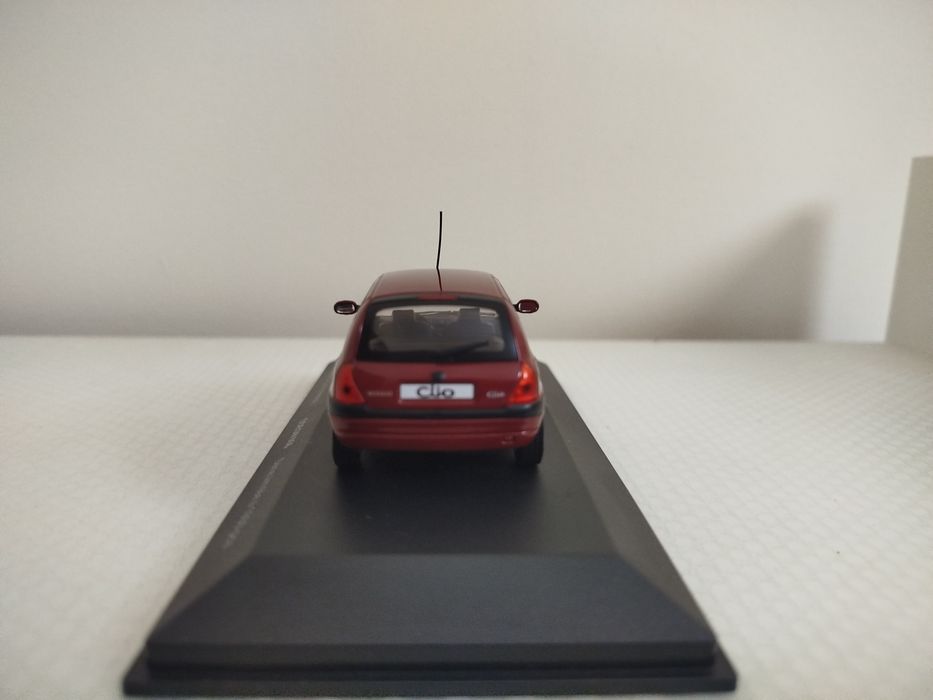 Miniatura Renault Clio II Edição Limitada 1/43 Nova