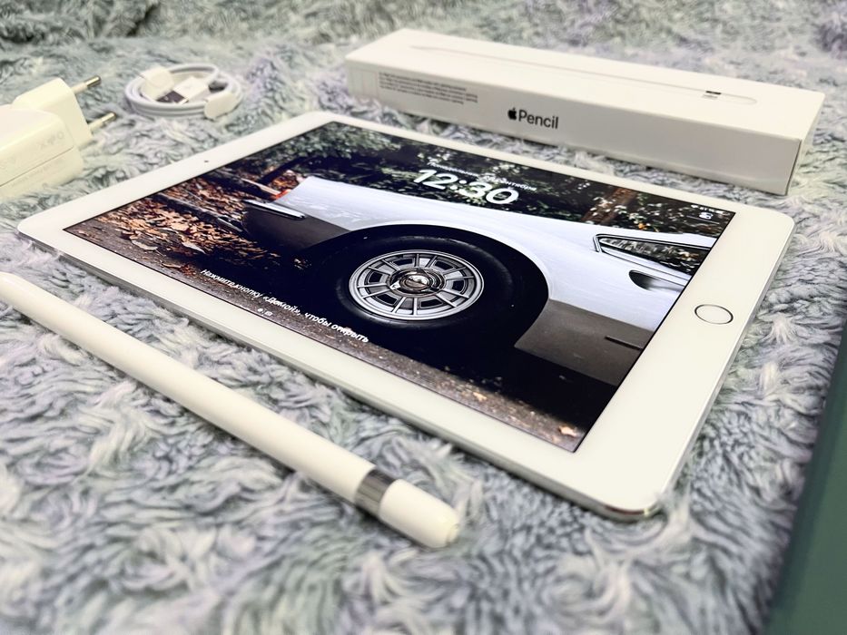 IPad Pro 9.7 (32 gb) wi-fi + подарки, шикарное состояние! А1673