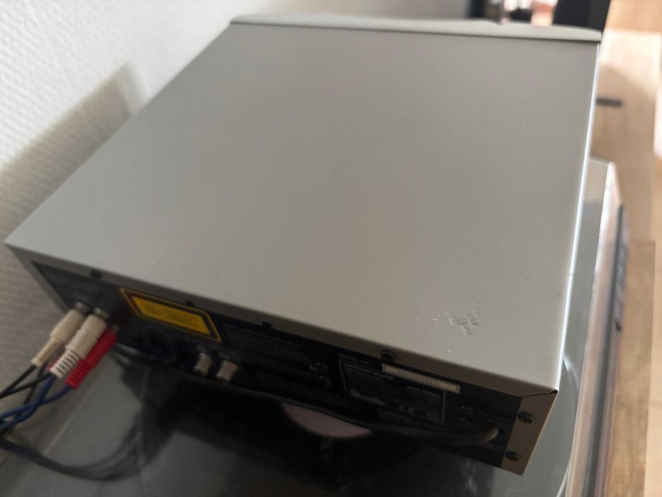 Odtwarzacz Mini Disc Universum MD 4085 - 100% OK