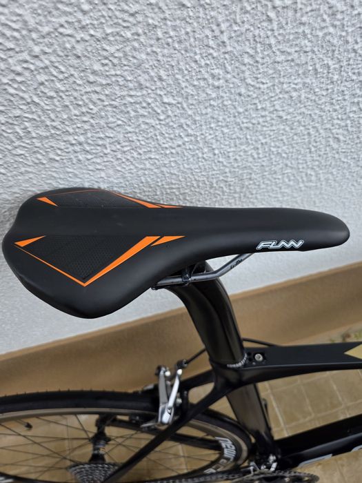 Vendo Bicicleta de Estrada Carbono 11v