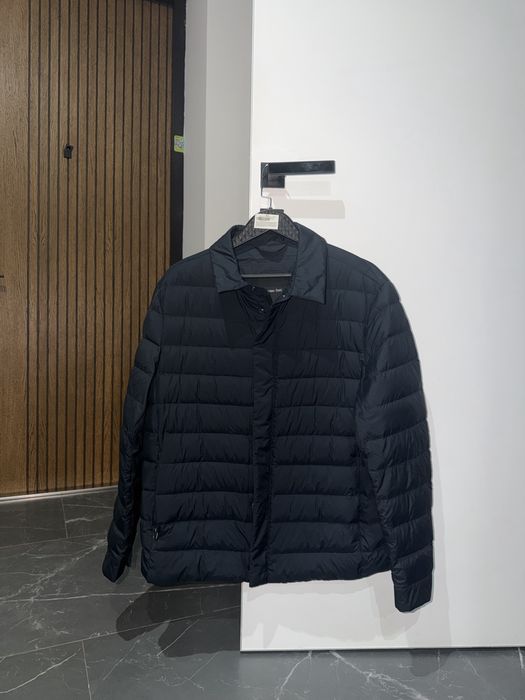 Чоловіча курика Massimo Dutti( пуховик)