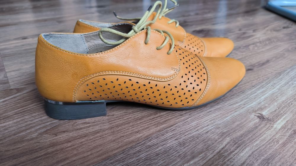 Półbuty damskie Goodin rozm 38