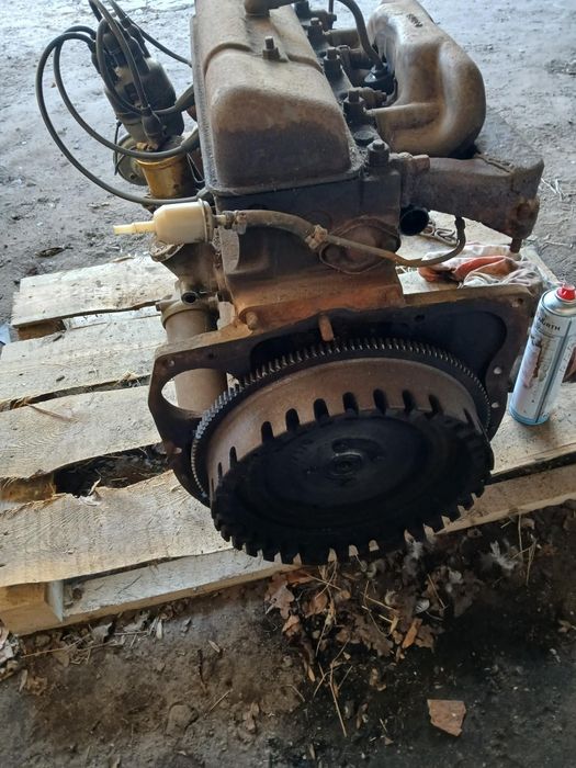 Silnik Ferguson fe35