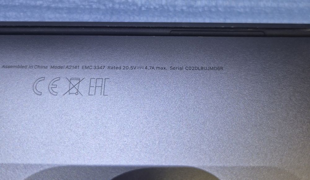 Macbook pro 16 ssd 1TB ram 32GB 5300m