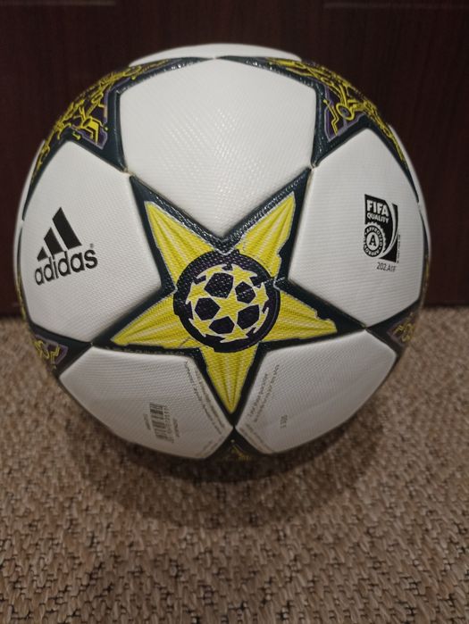 Piłka Adidas Champions League