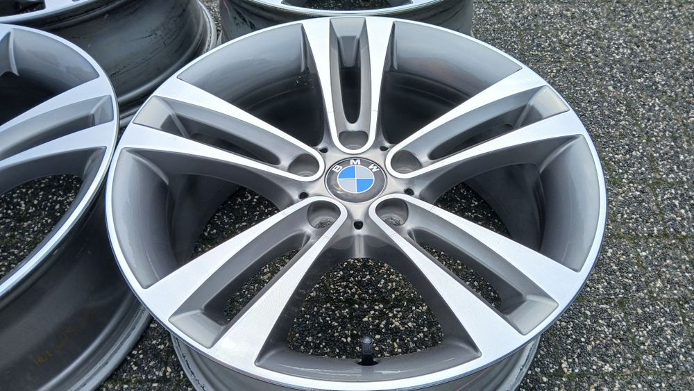 18"  BMW oryginal F30 F10   5x120  8j et34 Styling 397  Super Stan Jak Nowe  X1 X3 e46  e90  wklesle