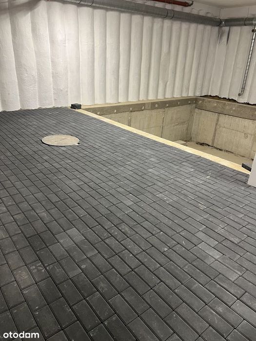 Garaż w Centrum Zielonej Góry w nowym budynku z windą - Widok 4