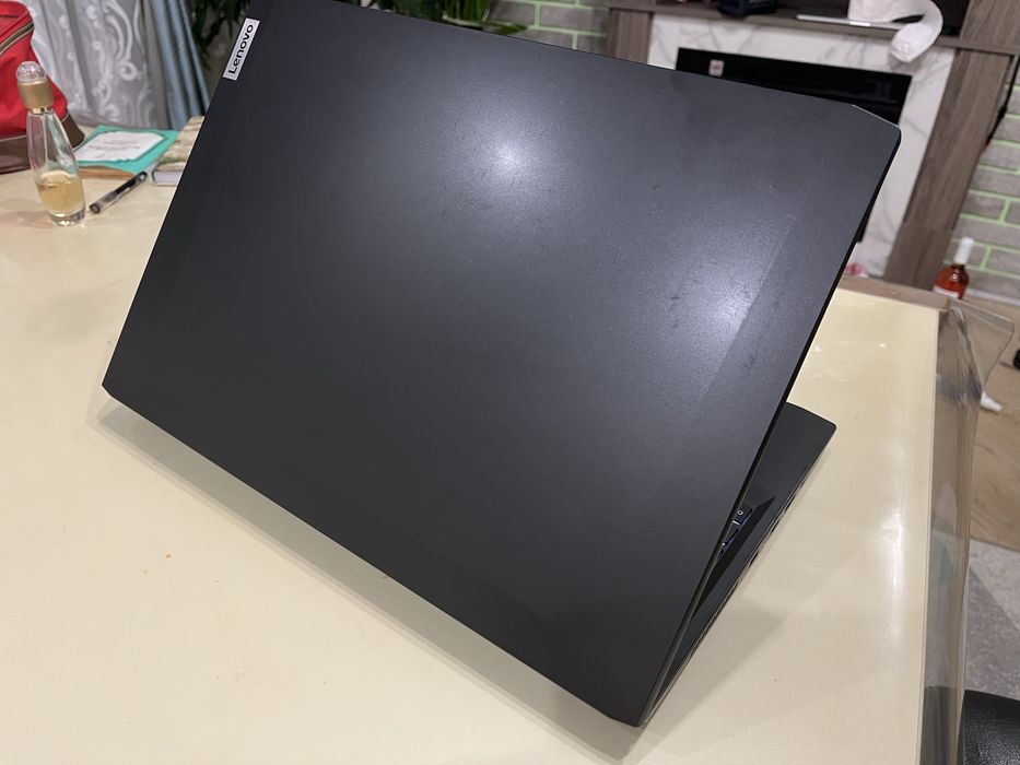Lenovo Ryzen 5 5500H/8/NvMe 512/15.6 144Hz