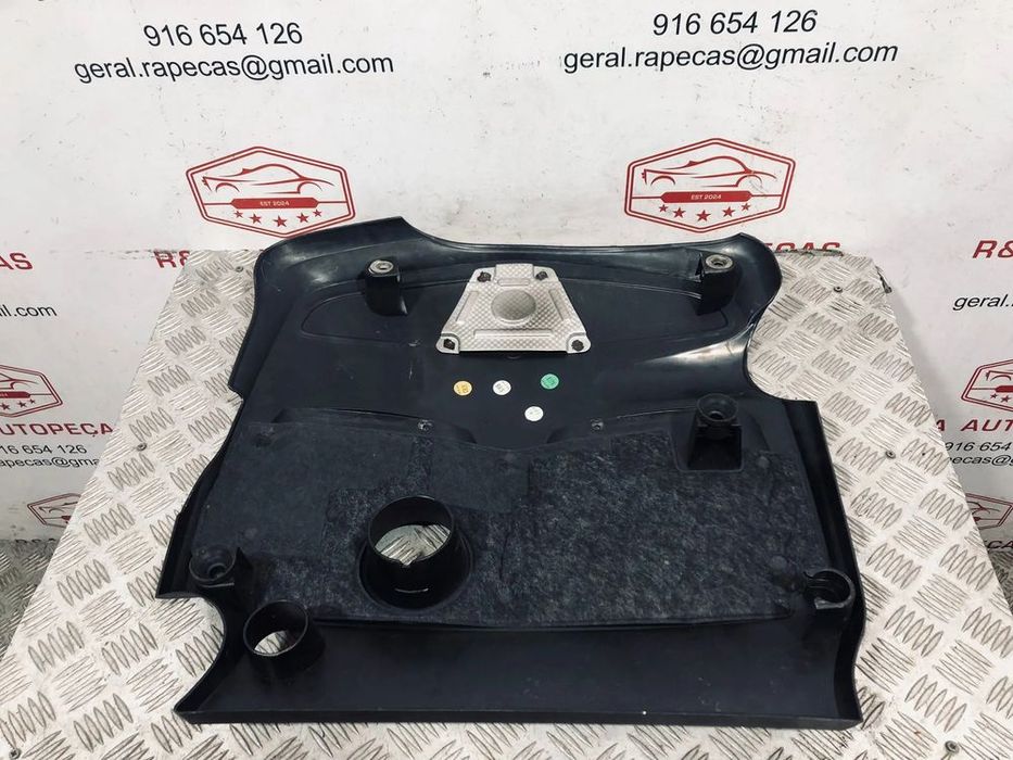 Tampa de Motor Mercedes Class A W176 AMG Line A2700102801 Original