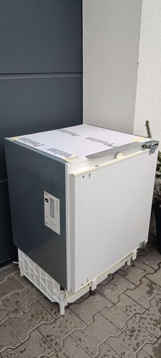 Bosch stan bdb mała lodówka do zabudowy