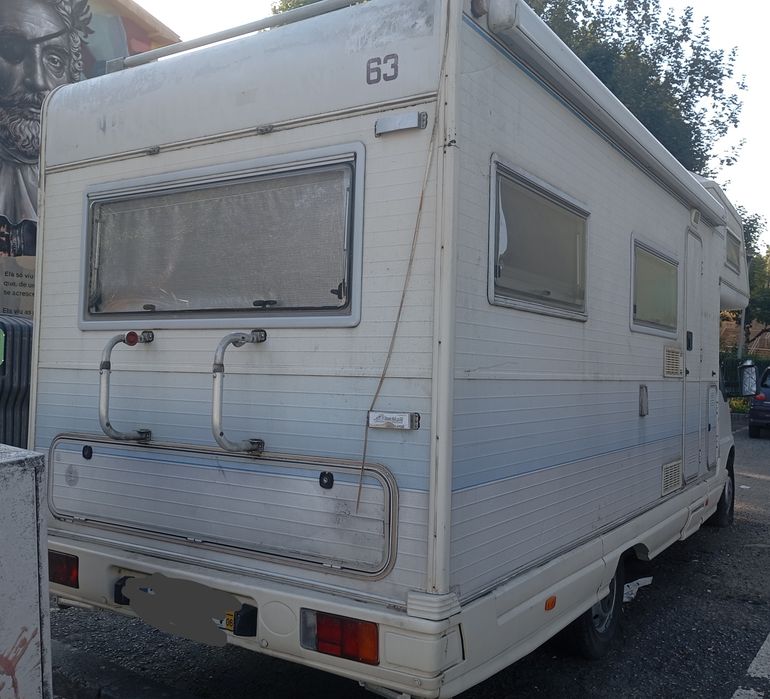 Autocaravana em ótimo estado