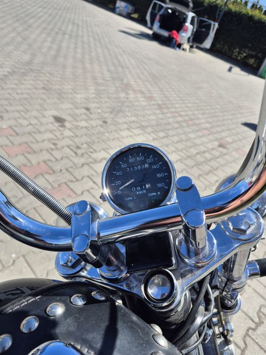 Suzuki Intruder vs 800
