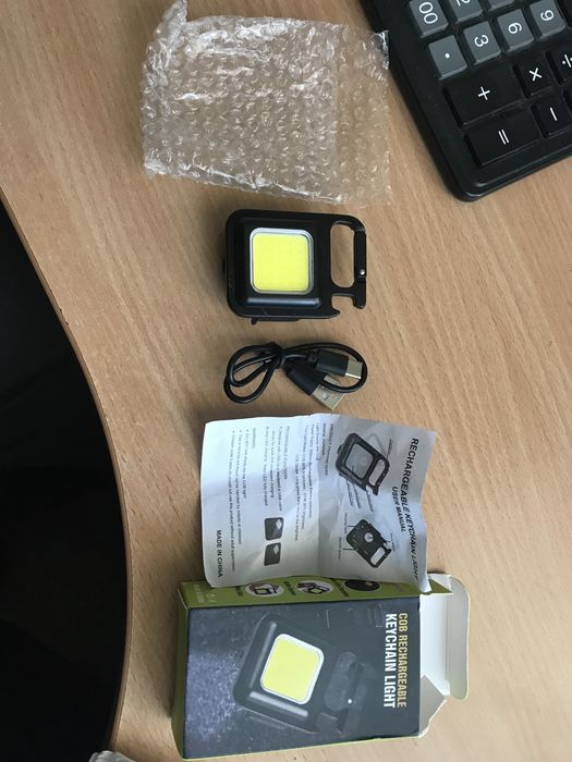 Продам фонарик cob rechargeable keychain light.
