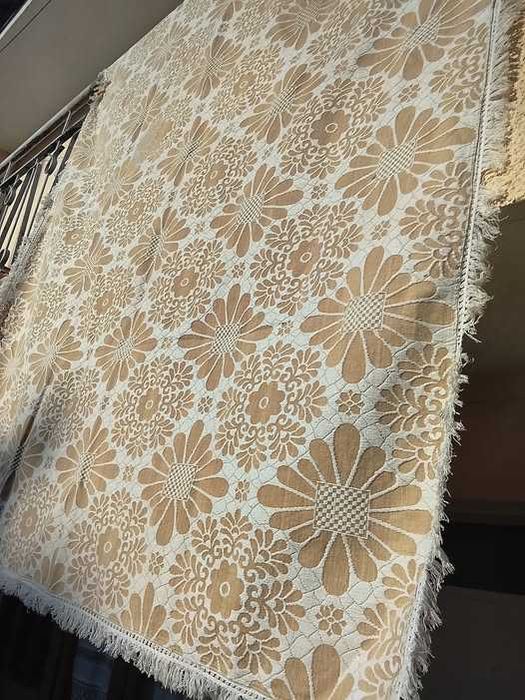 COLCHA BROCADA DE ALGODAO