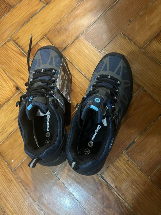 Tenis de montanha novos