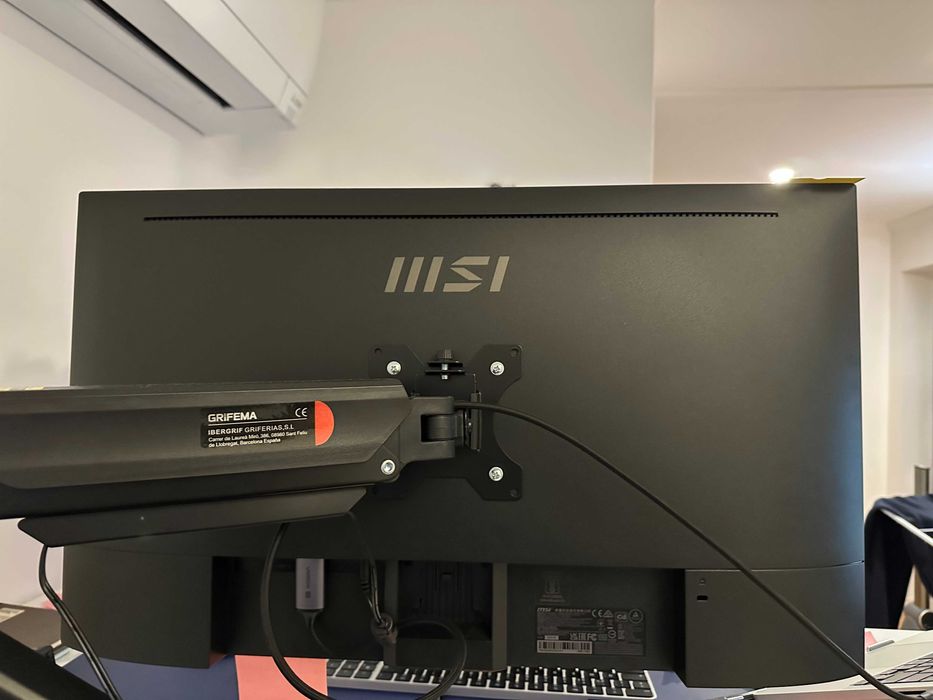 Monitor MSI 27” 4K UHD (como novo) – 2 unidades disponíveis