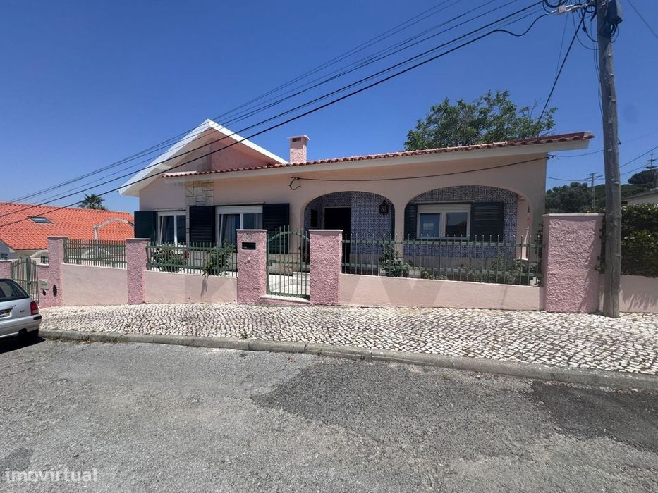 Moradia T3 para Arrendamento  – Cabanas, Quinta do Anjo