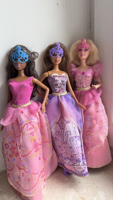 Lalki barbie i trzy muszkieterki