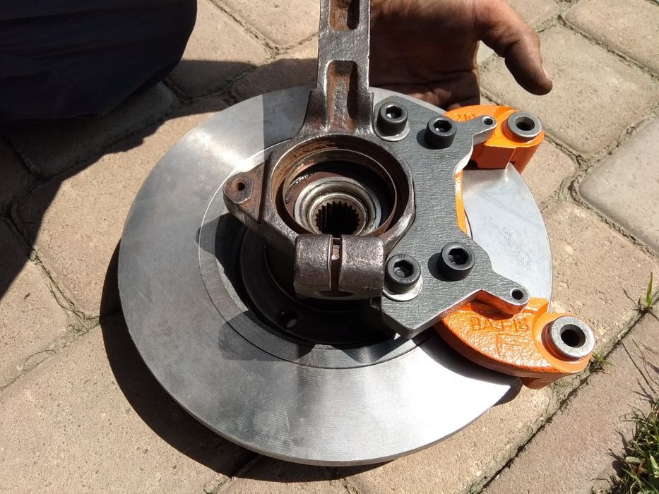 Переходники ЗАЗ Таврия Славута Дана. Чертежи. (ходовая ВАЗ на Таврию)