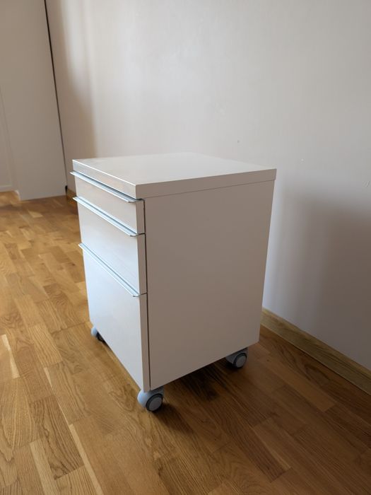 Комод на коліщатках IKEA