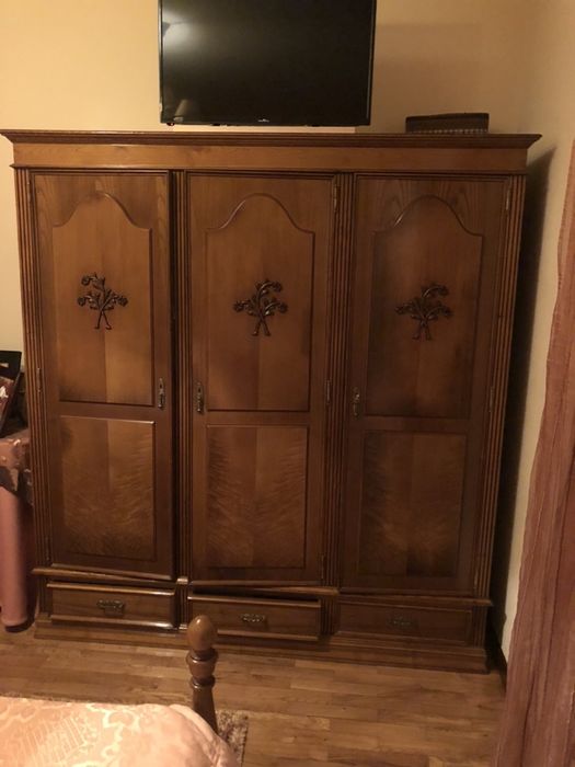 Quarto de casal em castanho