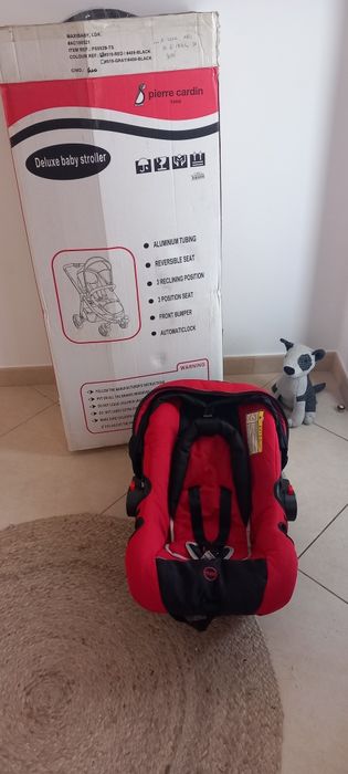 Carrinho de bebé Pierre Cardin
